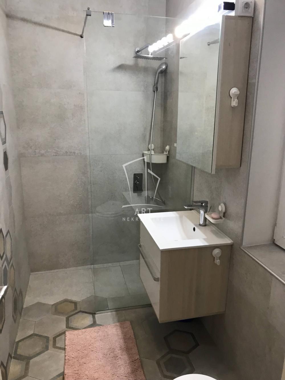 Slika 7 - Džordža Vašingtona, Jednosoban stan za izdavanje, 37m2, 550€