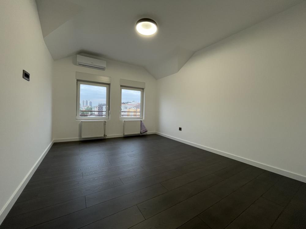 Slika 5 - Četvorosoban stan na prodaju, 91m2, 238.000€