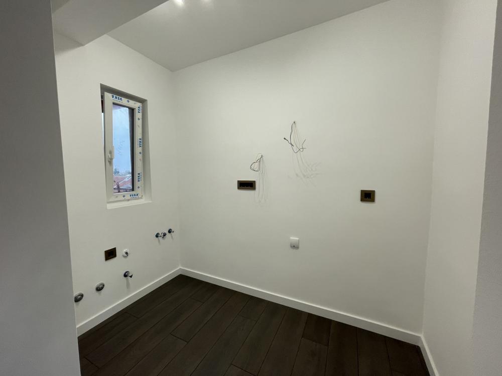 Slika 9 - Četvorosoban stan na prodaju, 91m2, 238.000€