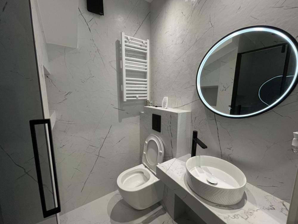 Glavna slika -Četvorosoban stan na prodaju, 91m2, 238.000€