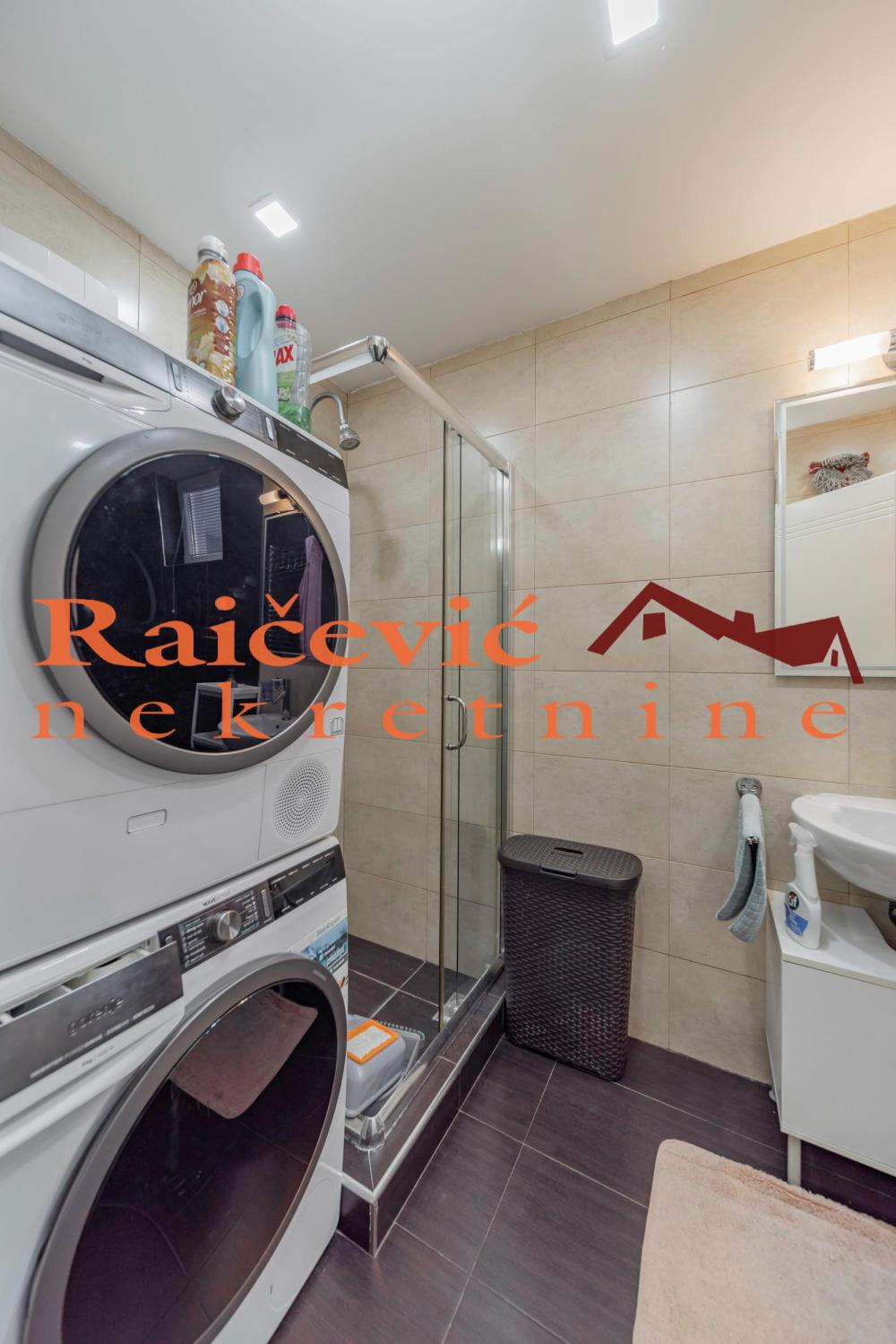 Slika 8 - Djevdjelijska, Četvorosoban stan na prodaju, 160m2, 410.000€