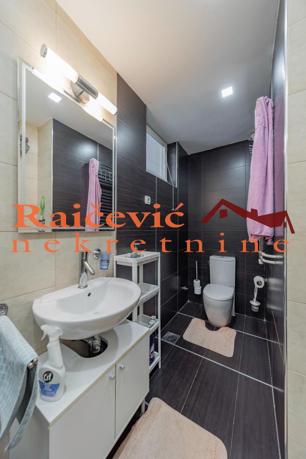 Slika 9 - Djevdjelijska, Četvorosoban stan na prodaju, 160m2, 410.000€