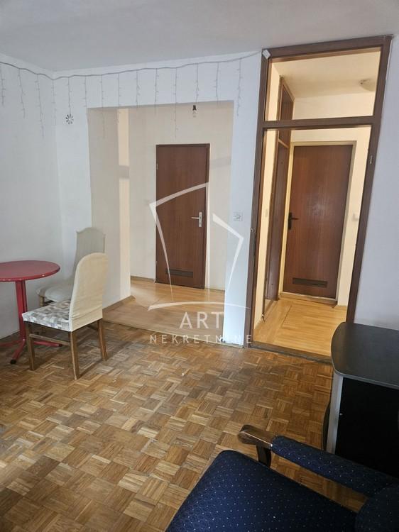 Slika 2 - Slobodana Jovanovića, Trosoban stan za izdavanje, 85m2, 500€