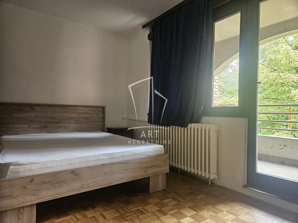 Slika 4 - Slobodana Jovanovića, Trosoban stan za izdavanje, 85m2, 500€
