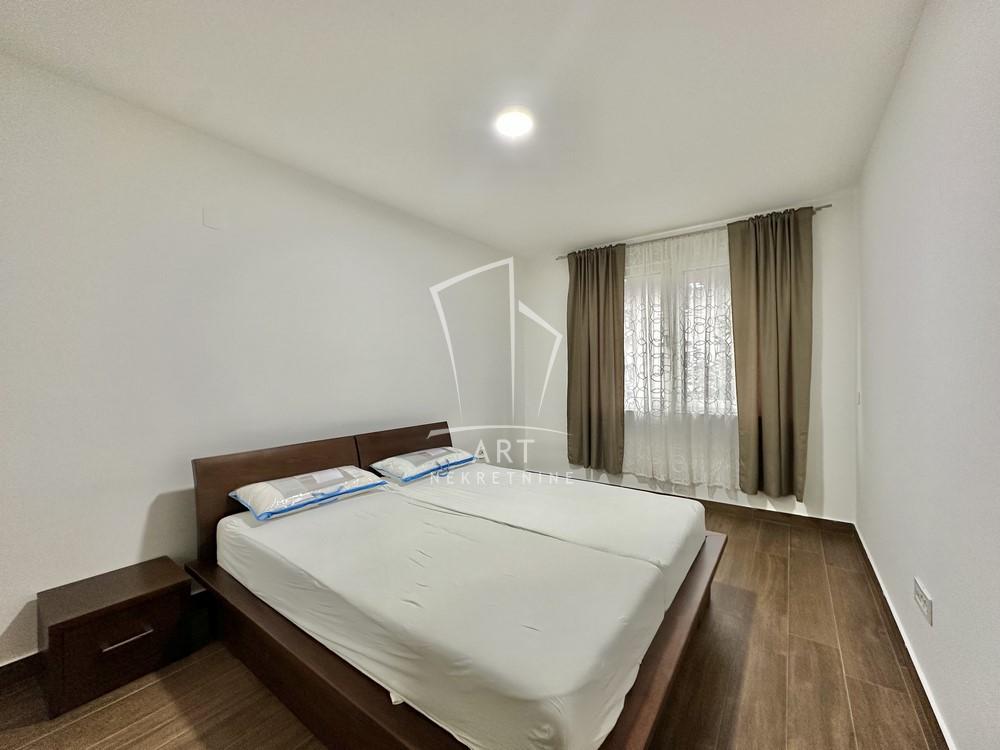 Slika 7 - Vojvode Bogdana, Trosoban stan za izdavanje, 87m2, 1.150€