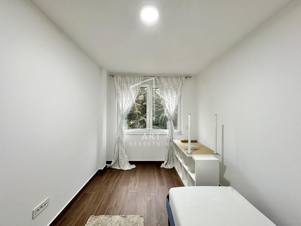 Slika 11 - Vojvode Bogdana, Trosoban stan za izdavanje, 87m2, 1.150€