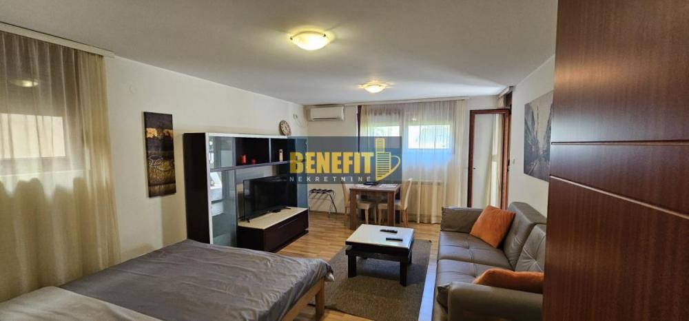 Slika 1 - Jednosoban stan za izdavanje, 35m2, 550€