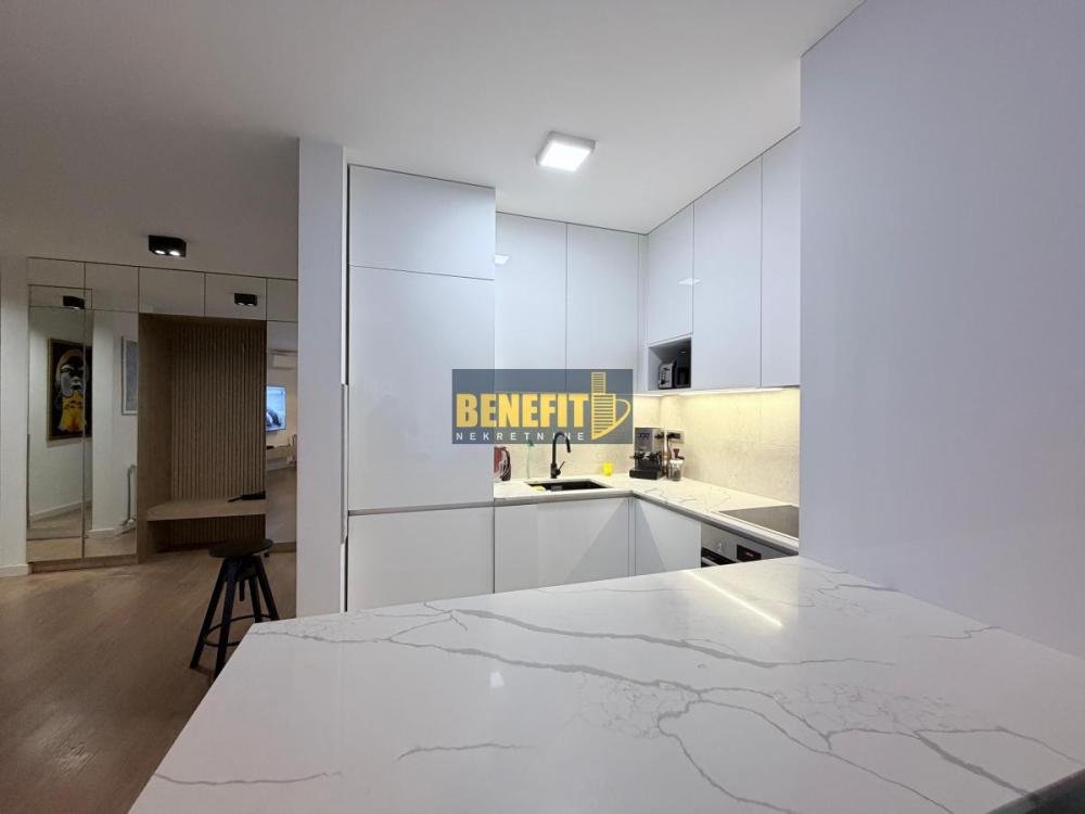 Slika 8 - Četvorosoban stan za izdavanje, 93m2, 1.900€