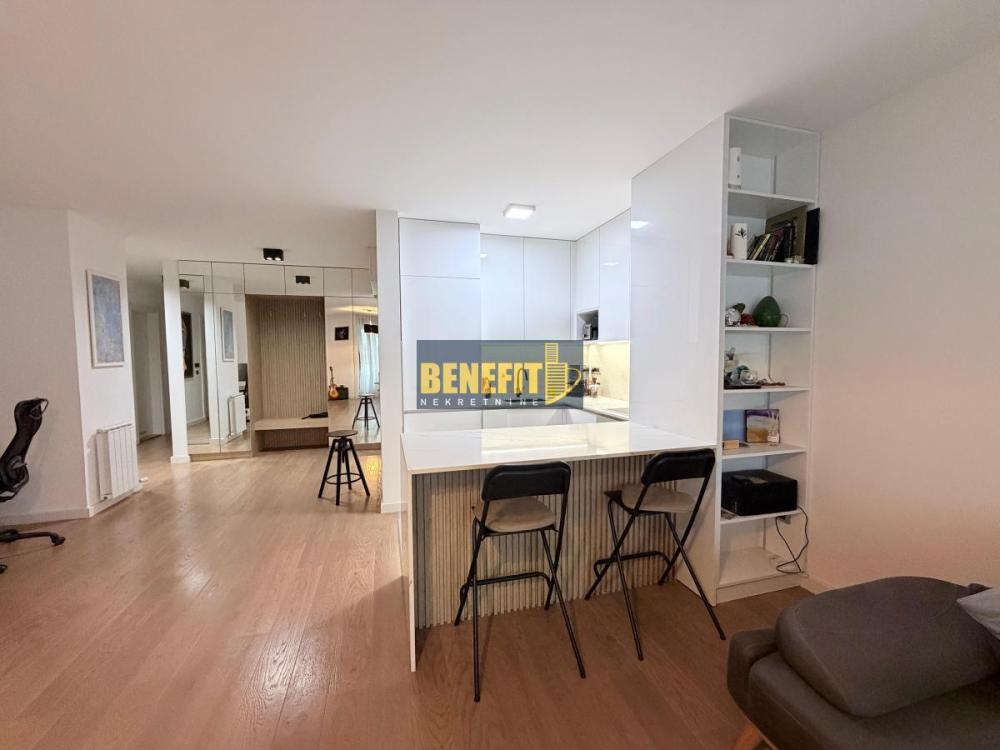 Slika 5 - Četvorosoban stan za izdavanje, 93m2, 1.900€