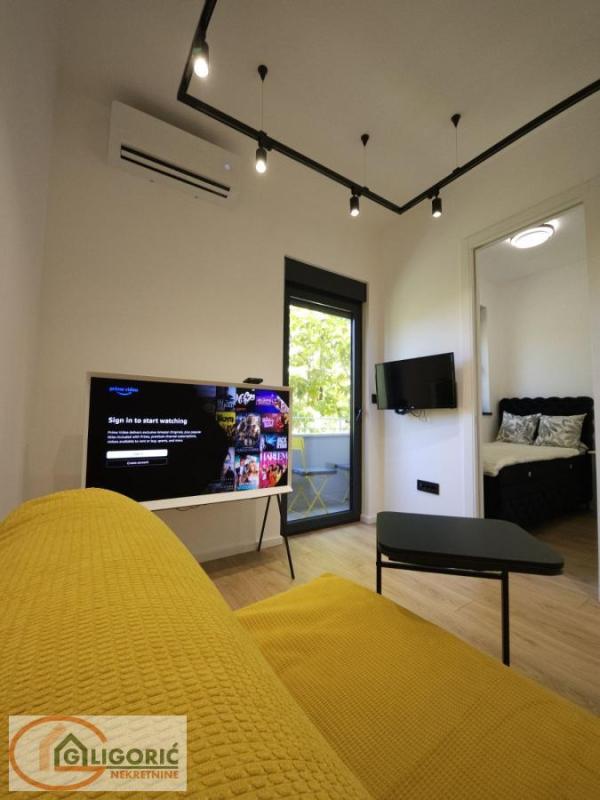 Slika 1 - Cara Dušana, Jednoiposoban stan na prodaju, 33m2, 220.000€