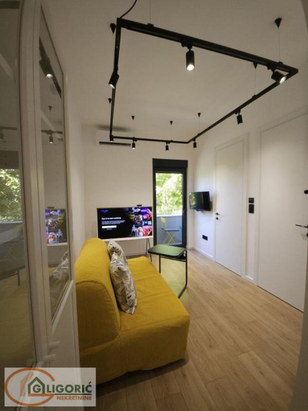 Slika 2 - Cara Dušana, Jednoiposoban stan na prodaju, 33m2, 220.000€