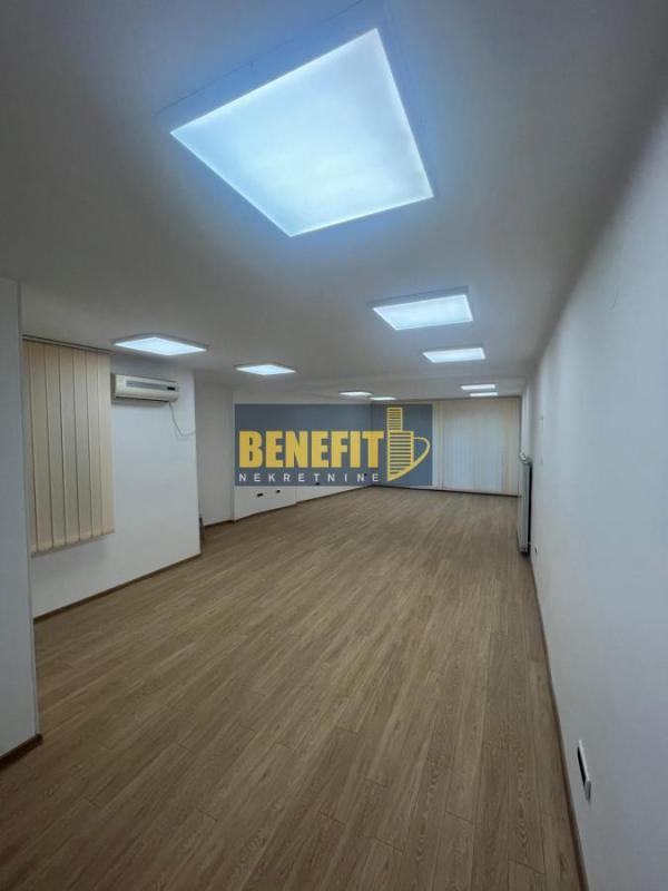 Slika 1 - Trosoban stan za izdavanje, 72m2, 1.400€