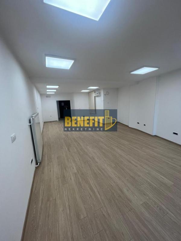 Slika 3 - Trosoban stan za izdavanje, 72m2, 1.400€