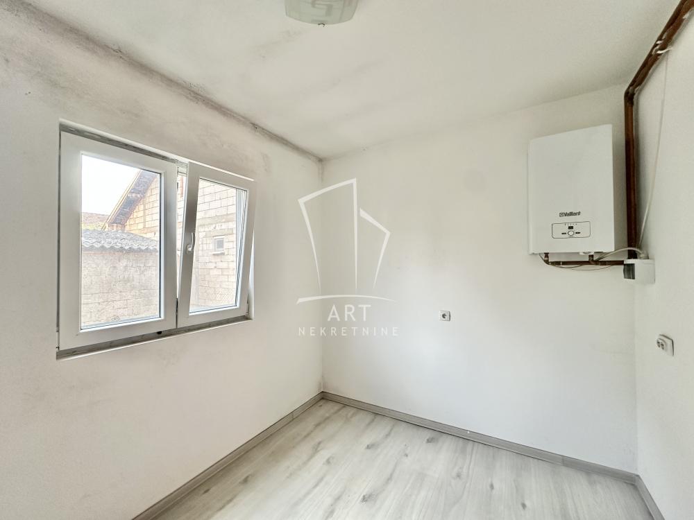 Slika 8 - Dušana Maksina, Trosoban stan na prodaju, 76m2, 113.000€