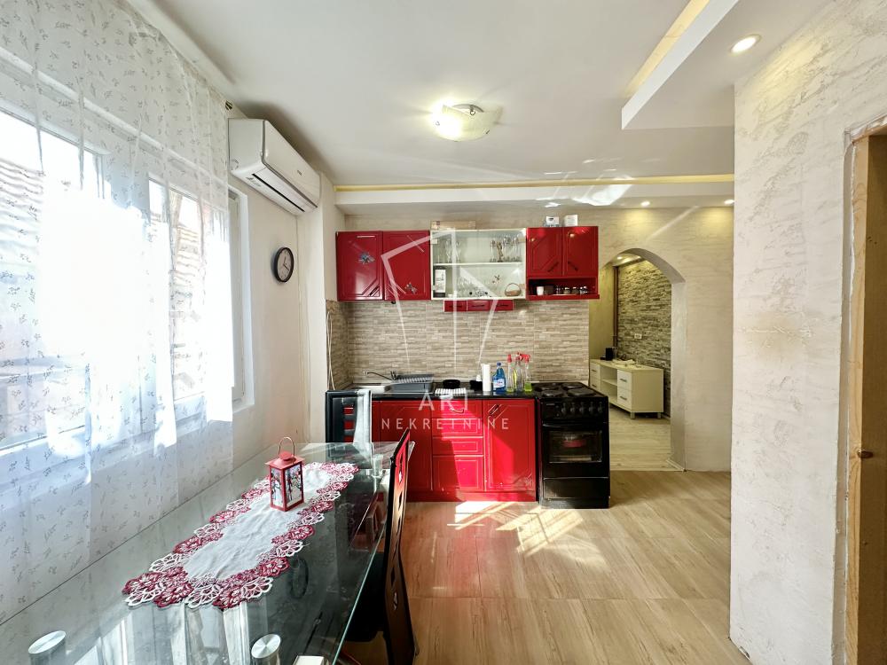 Slika 11 - Dušana Maksina, Trosoban stan na prodaju, 76m2, 113.000€