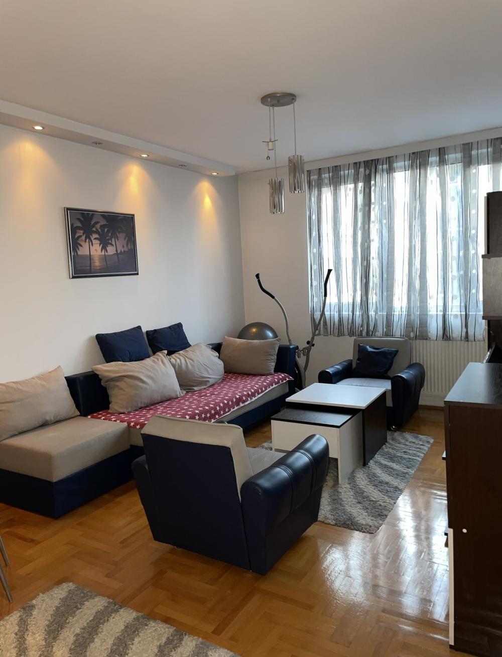 Slika 2 - Trg Kralja Aleksandra, Dvosoban stan za izdavanje, 44m2, 400€