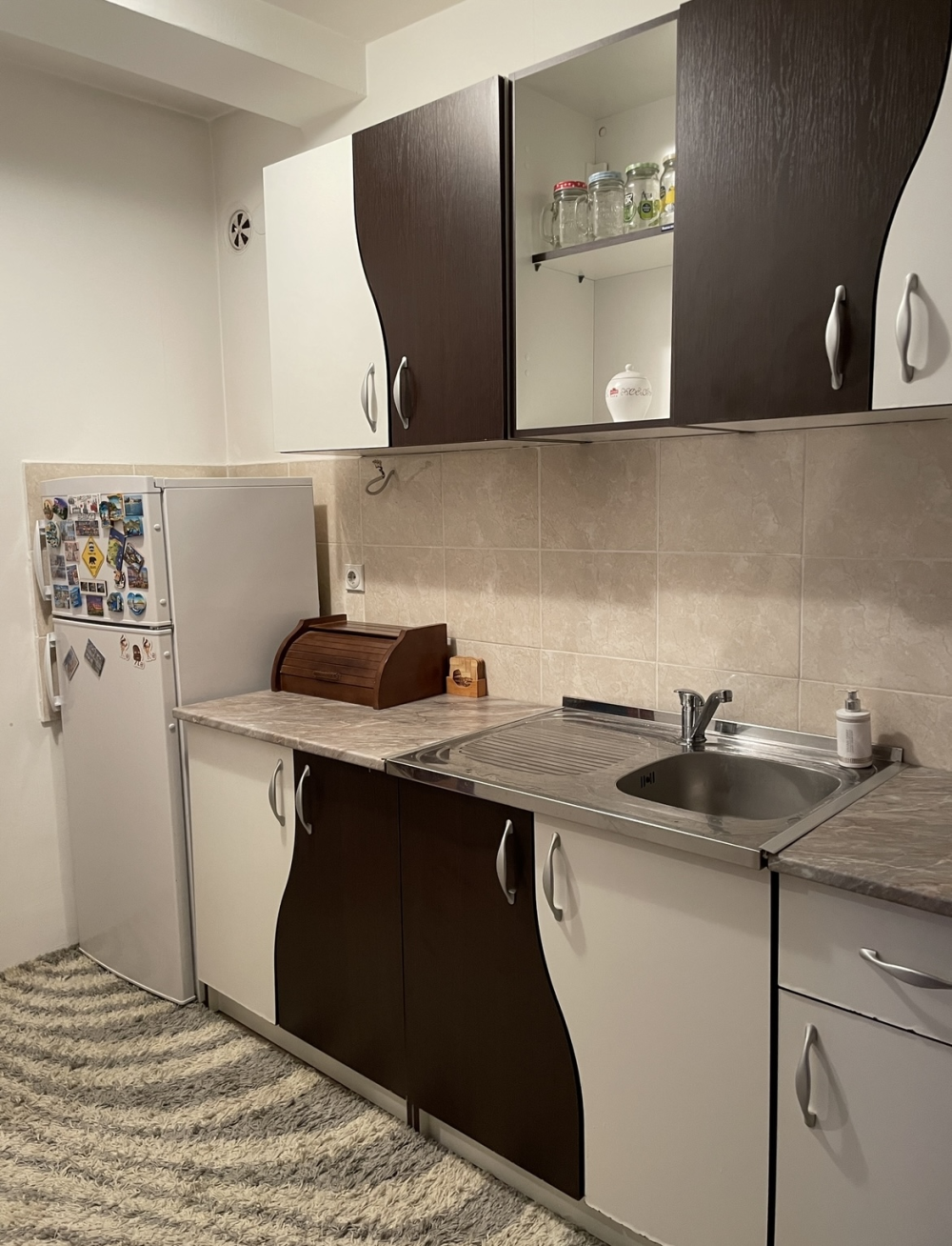 Slika 5 - Trg Kralja Aleksandra, Dvosoban stan za izdavanje, 44m2, 400€