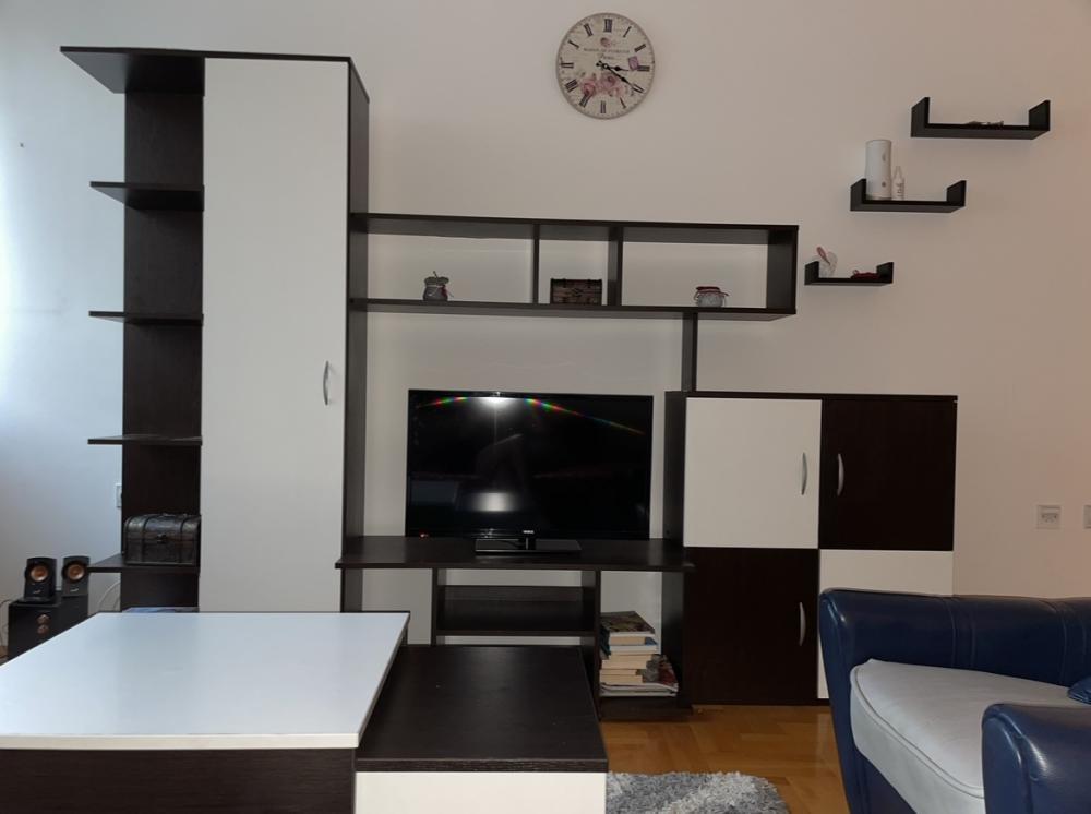 Glavna slika -Trg Kralja Aleksandra, Dvosoban stan za izdavanje, 44m2, 400€