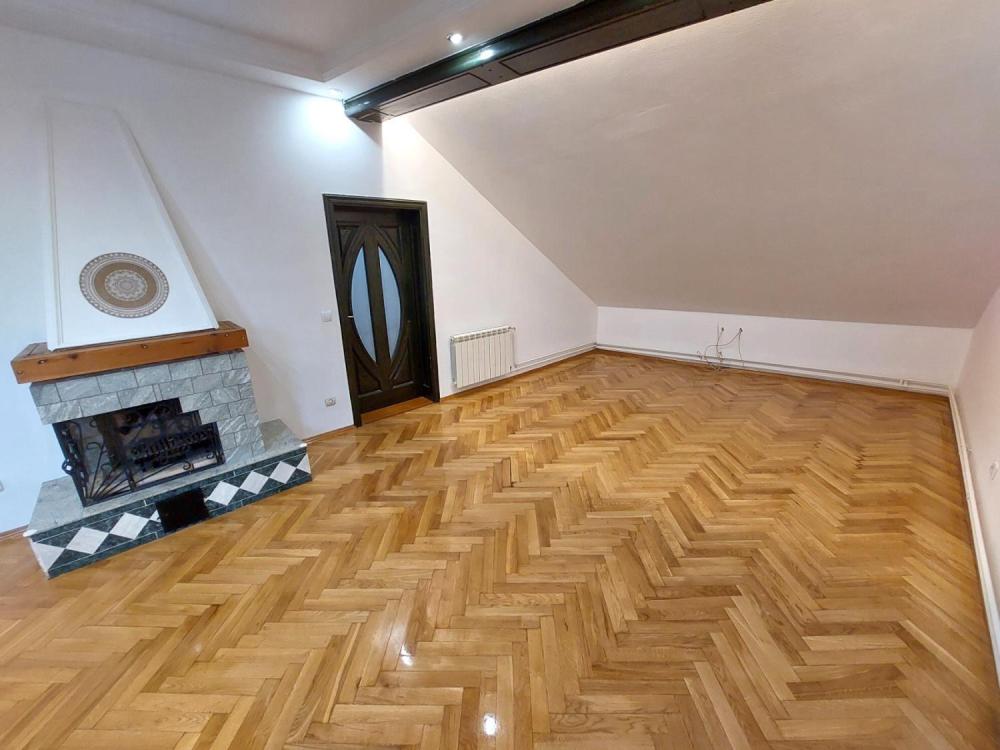 Slika 1 -  Kuća za izdavanje, 2.600€