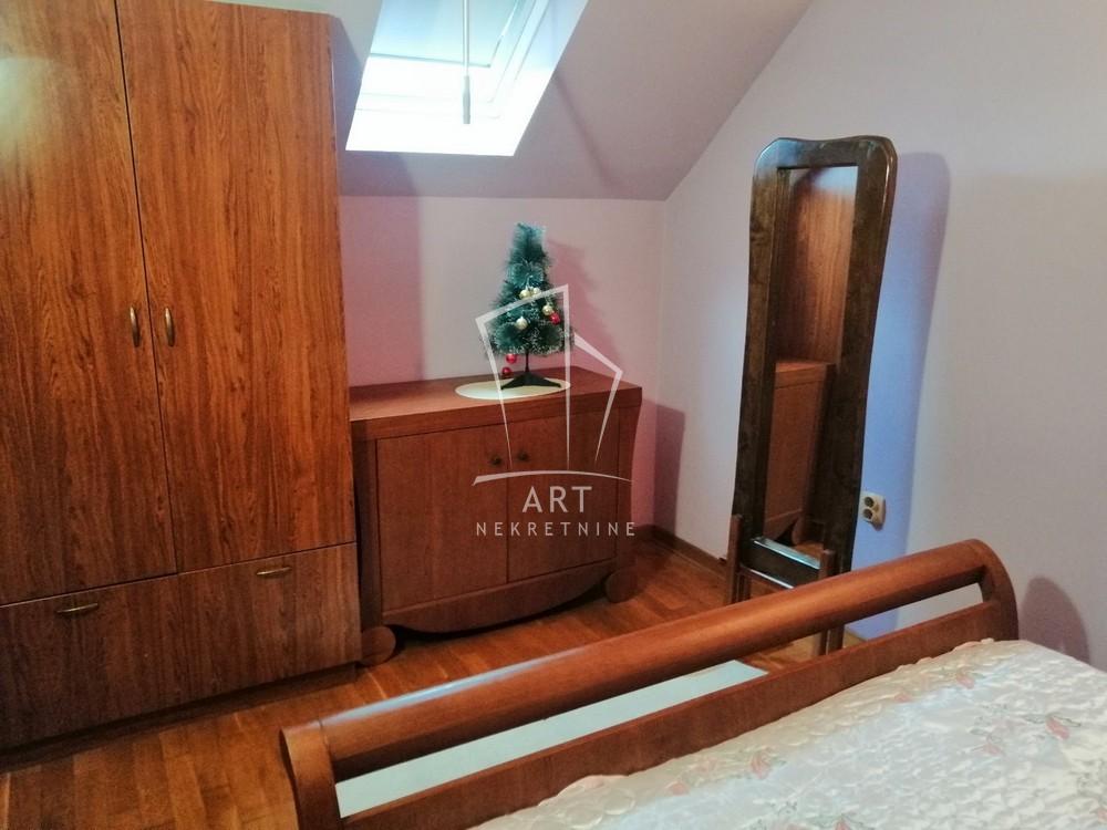 Slika 3 - Barska, Dvosoban stan za izdavanje, 81m2, 650€