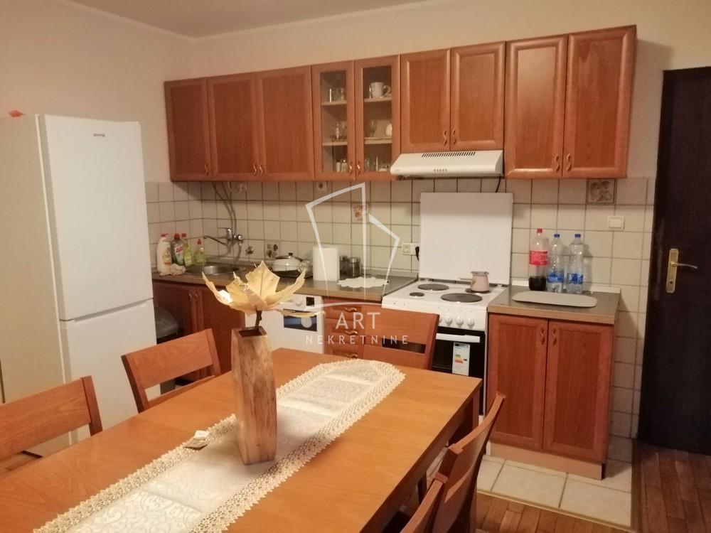 Slika 6 - Barska, Dvosoban stan za izdavanje, 81m2, 650€