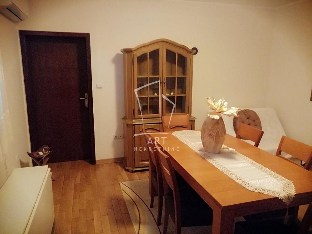 Slika 7 - Barska, Dvosoban stan za izdavanje, 81m2, 650€