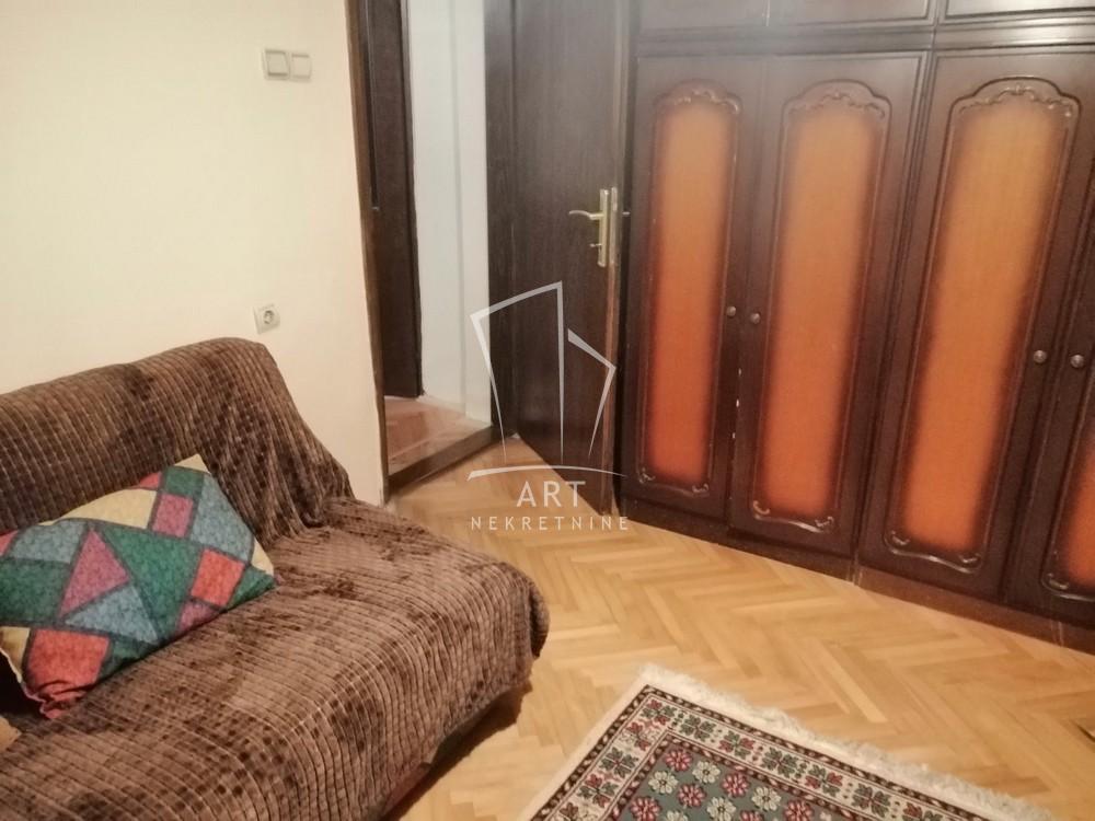 Slika 1 - Barska, Dvosoban stan za izdavanje, 66m2, 400€