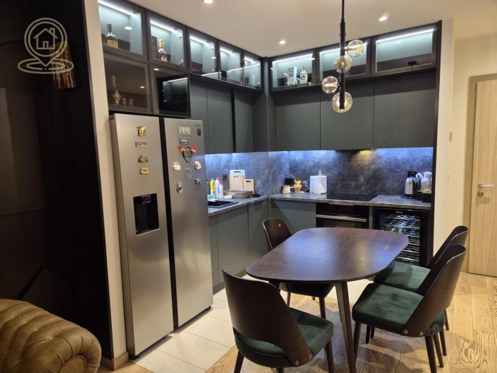 Glavna slika -Dvosoban stan za izdavanje, 55m2, 1.350€