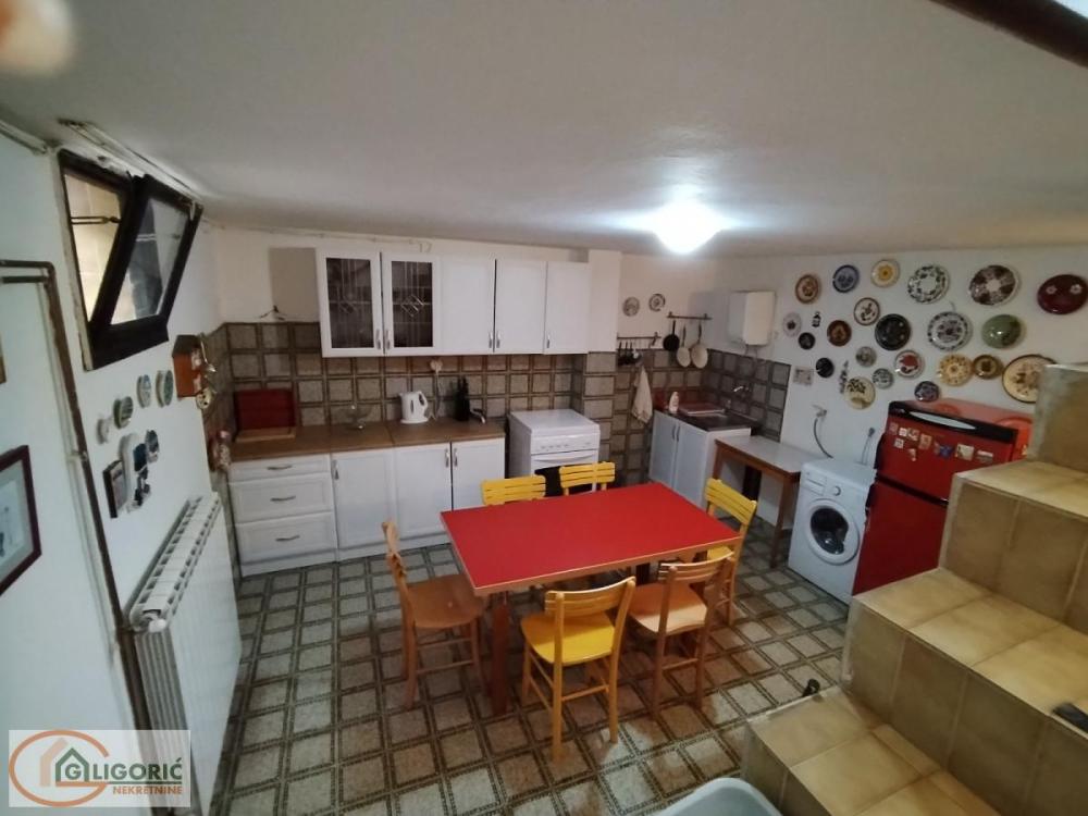 Slika 5 - Milke Grgurove, Četvorosoban stan za izdavanje, 74m2, 500€