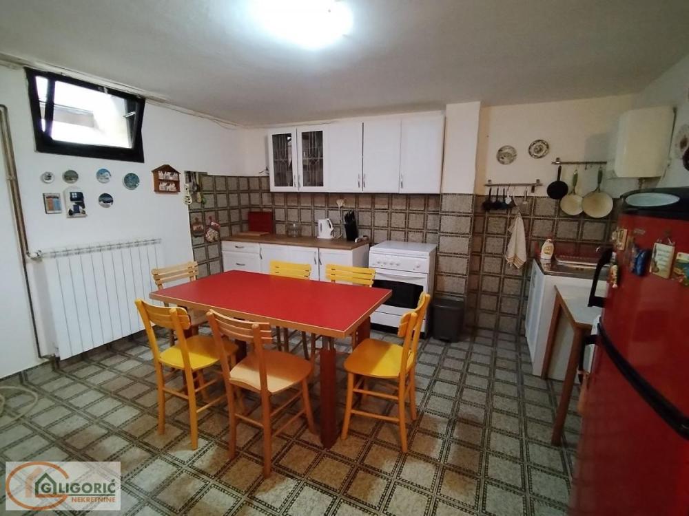 Slika 3 - Milke Grgurove, Četvorosoban stan za izdavanje, 74m2, 500€