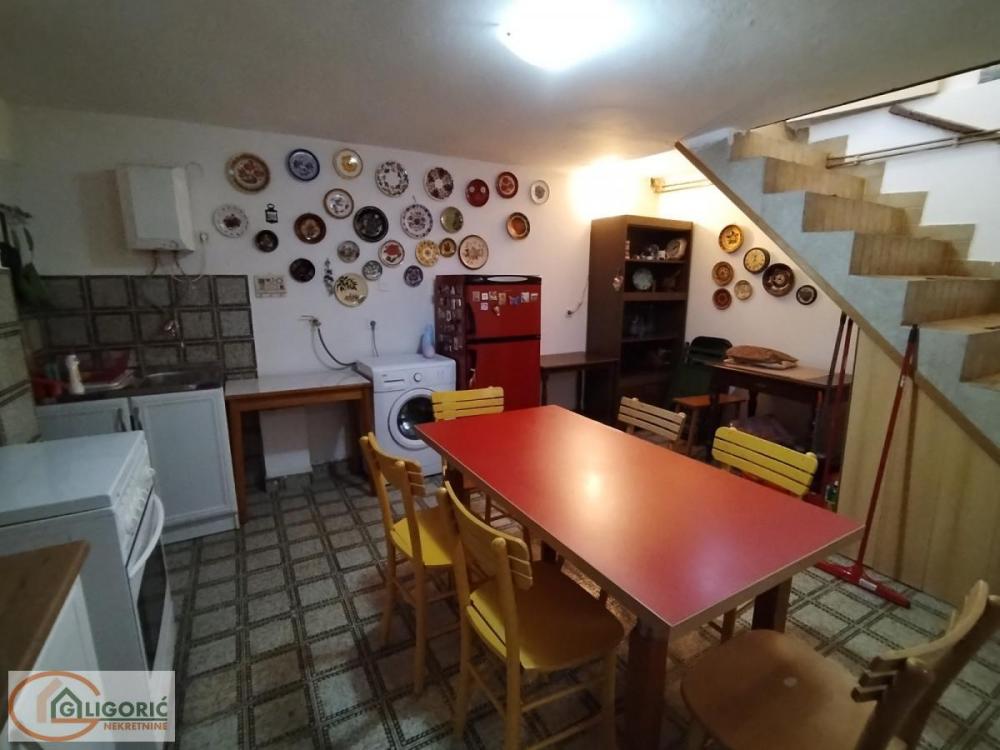 Slika 4 - Milke Grgurove, Četvorosoban stan za izdavanje, 74m2, 500€