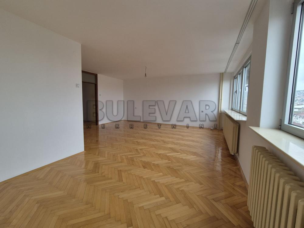 Glavna slika -Cara Dušana, Četvorosoban stan za izdavanje, 95m2, 600€