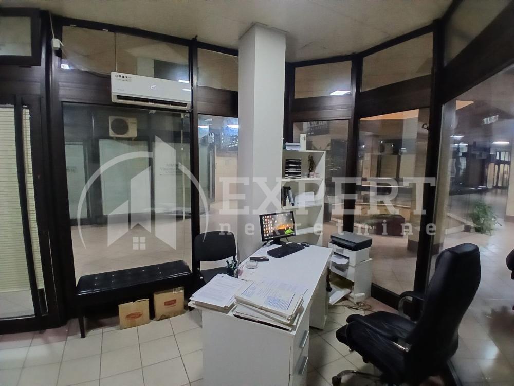 Slika 1 - Cara Dušana,  Lokal na prodaju, 16m2, 20.000€