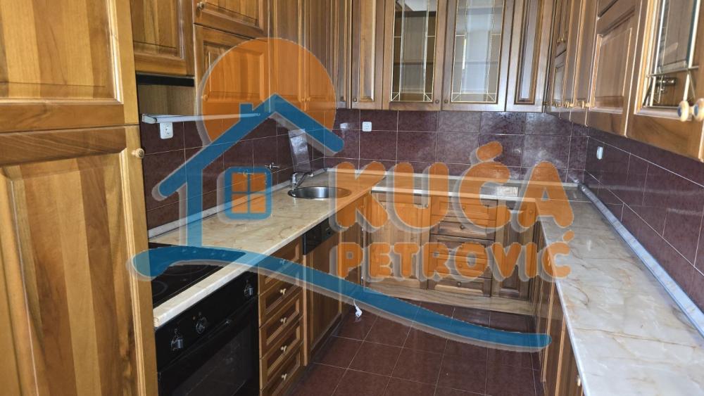 Slika 9 - Mije Petrovića, Četvorosoban stan za izdavanje, 122m2, 1.000€