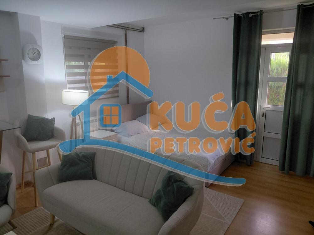 Slika 1 - Momčila Mitića, Jednosoban stan za izdavanje, 40m2, 300€