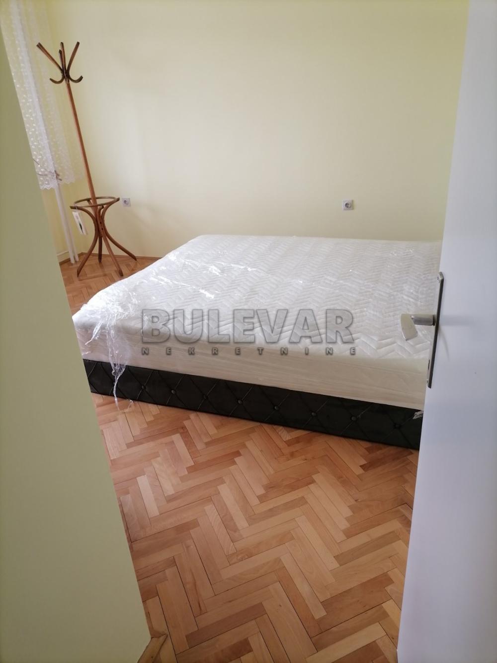 Slika 9 - Bulevar Nemanjića, Trosoban stan za izdavanje, 80m2, 400€
