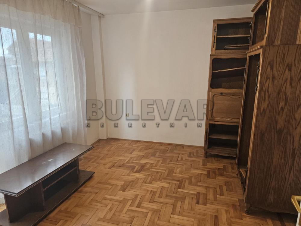 Slika 4 - Kneza Mihaila Obrenovića, Dvosoban stan na prodaju, 60m2, 100.000€