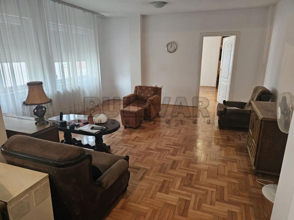 Slika 1 - Kneza Mihaila Obrenovića, Dvosoban stan na prodaju, 60m2, 100.000€