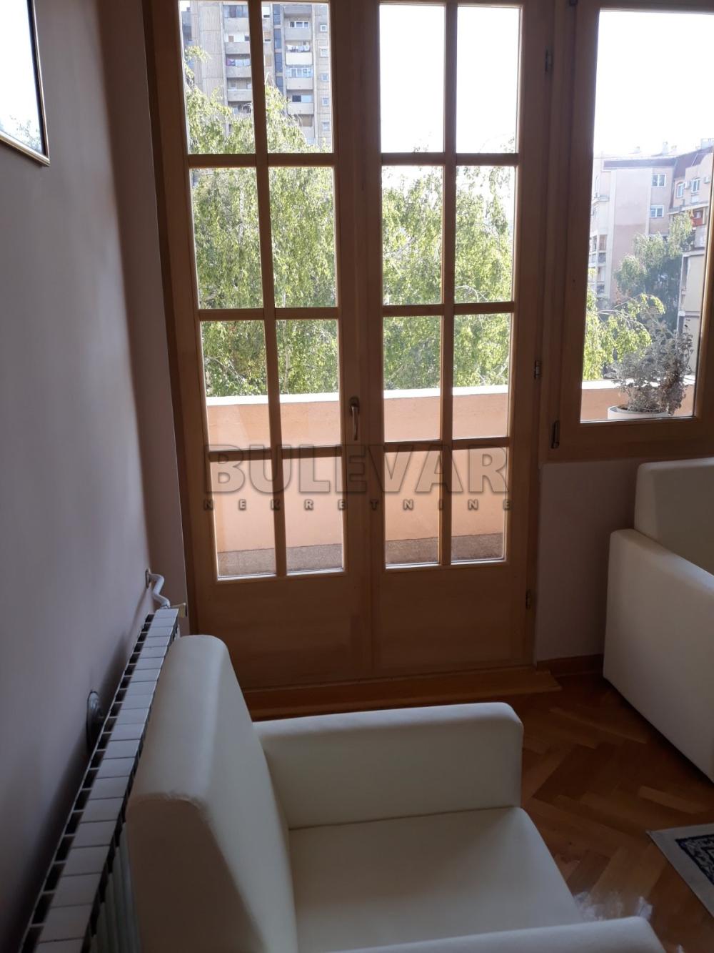 Slika 7 - Obrenovićeva,  Lokal za izdavanje, 71m2, 450€