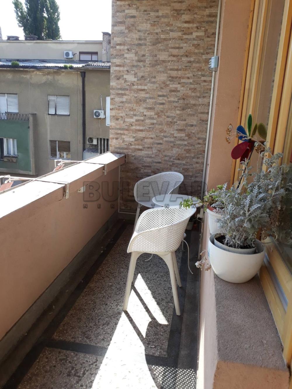 Slika 1 - Obrenovićeva,  Lokal za izdavanje, 71m2, 450€