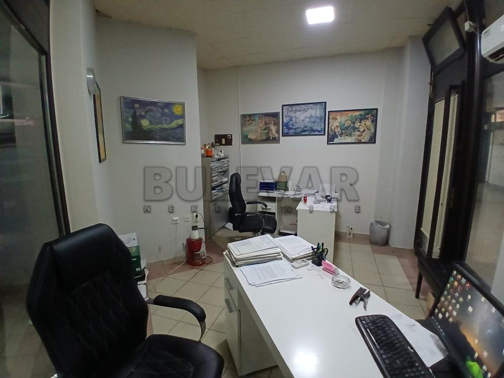 Slika 2 - Cara Dušana,  Lokal na prodaju, 16m2, 20.000€