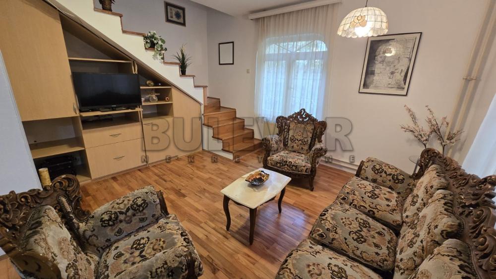 Slika 1 - Karadžićeva,  Kuća za izdavanje, 70m2, 390€