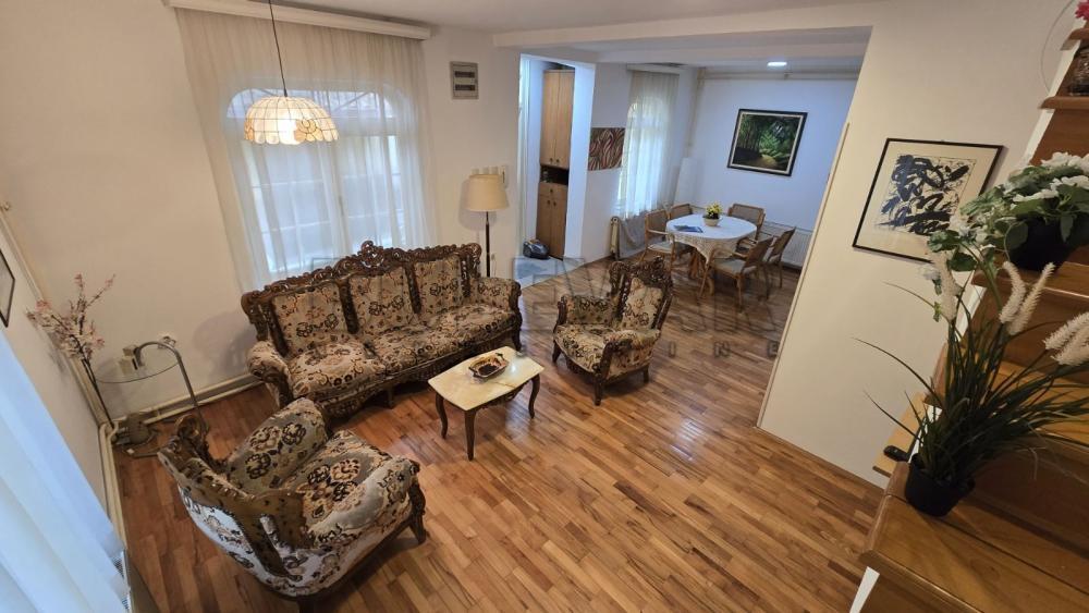 Glavna slika -Karadžićeva,  Kuća za izdavanje, 70m2, 390€