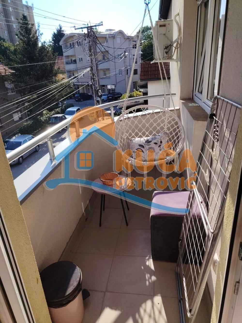 Slika 11 - 21. maja, Dvoiposoban stan za izdavanje, 55m2, 450€