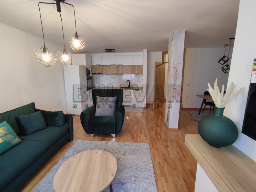 Glavna slika -Vojislava Ilića, Dvoiposoban stan za izdavanje, 70m2, 650€