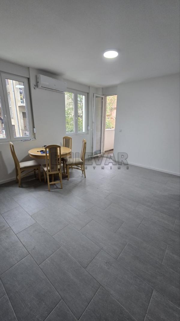 Slika 1 - Učiteljska, Jednoiposoban stan za izdavanje, 39m2, 300€