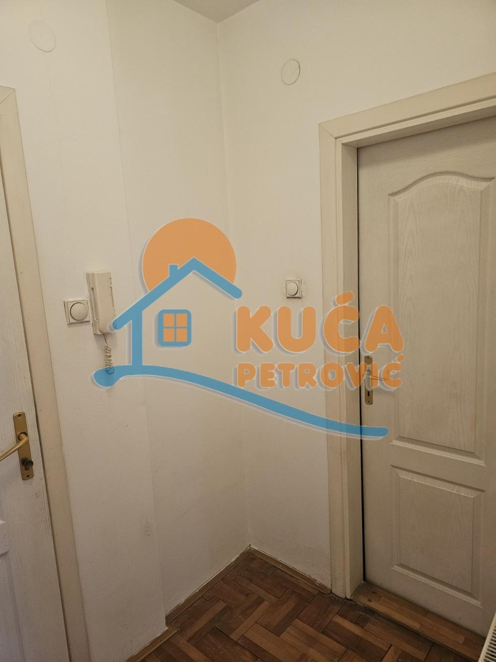 Slika 11 - Kneza Mihaila Obrenovića, Dvosoban stan na prodaju, 60m2, 100.000€