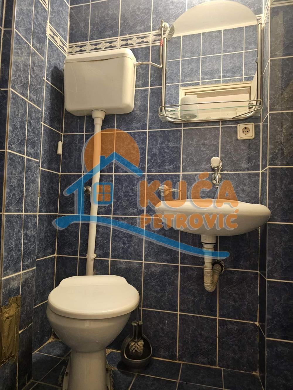 Slika 9 - Kneza Mihaila Obrenovića, Dvosoban stan na prodaju, 60m2, 100.000€