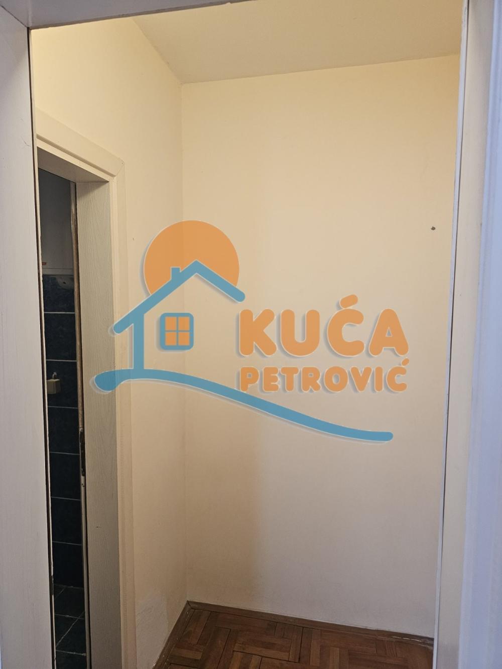 Slika 8 - Kneza Mihaila Obrenovića, Dvosoban stan na prodaju, 60m2, 100.000€