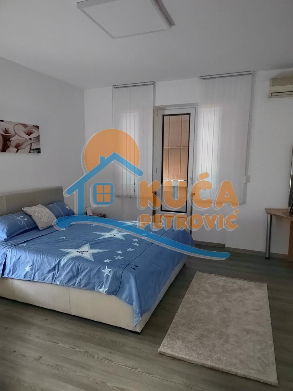 Slika 4 - Obrenovićeva, Jednosoban stan za izdavanje, 41m2, 350€